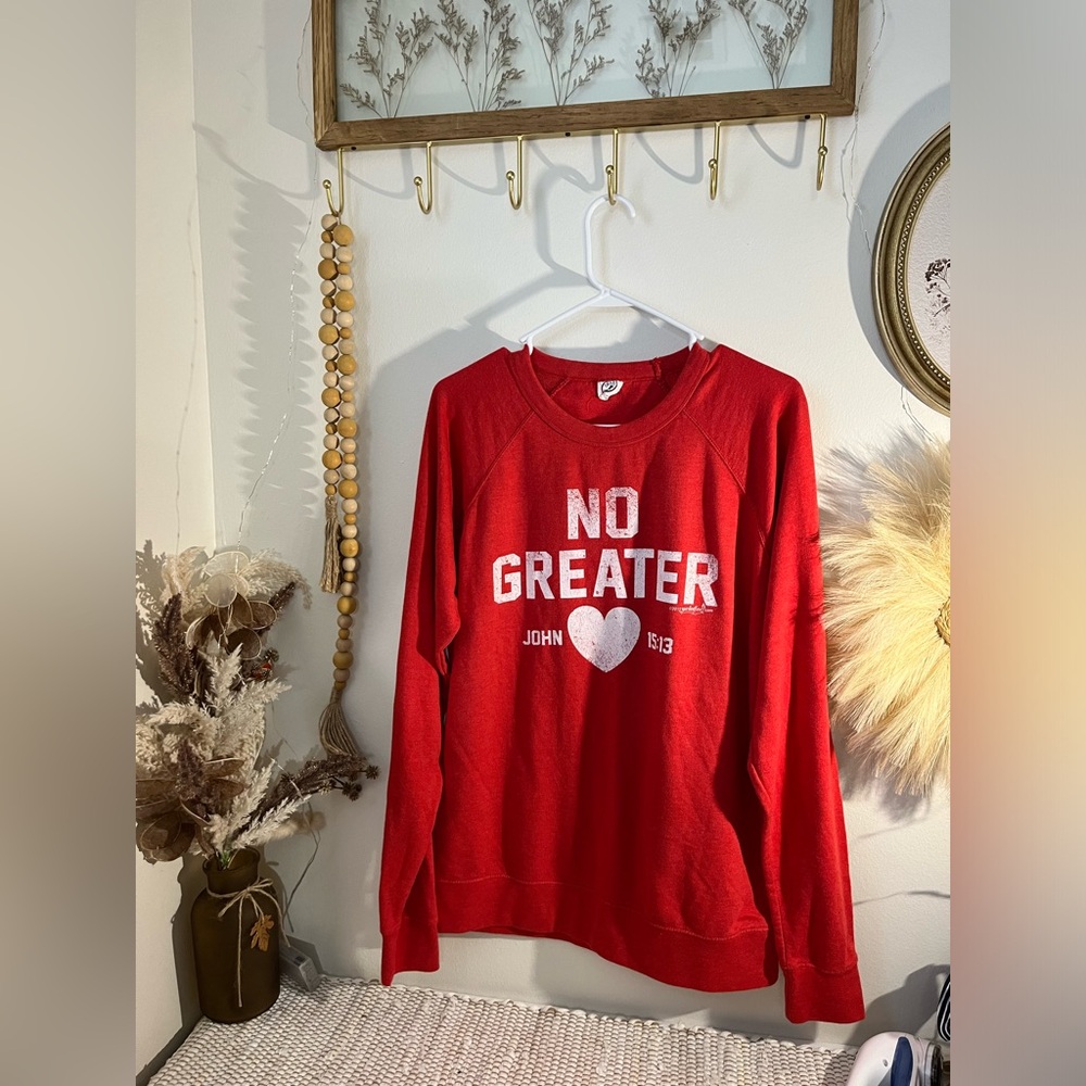 NWOT delta fleece no greater love red fleece crew neck